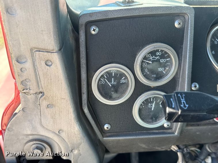 image for item ET4494 2002 Mack RB688S hydrovac truck