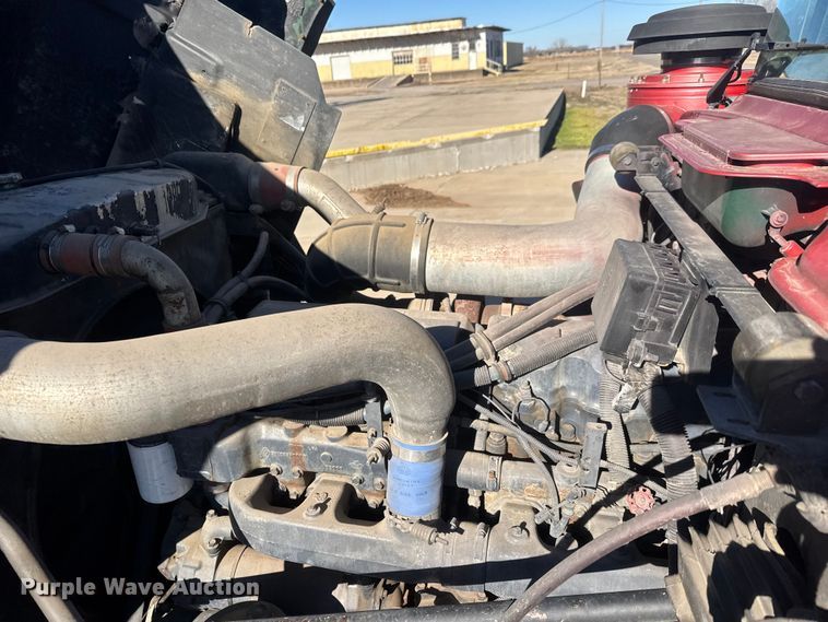 image for item ET4494 2002 Mack RB688S hydrovac truck