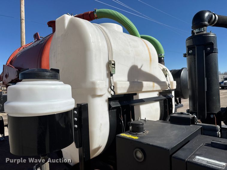 image for item ET4496 2008 Ford F750 Super Duty XL  flatbed truck with vacuum excavator