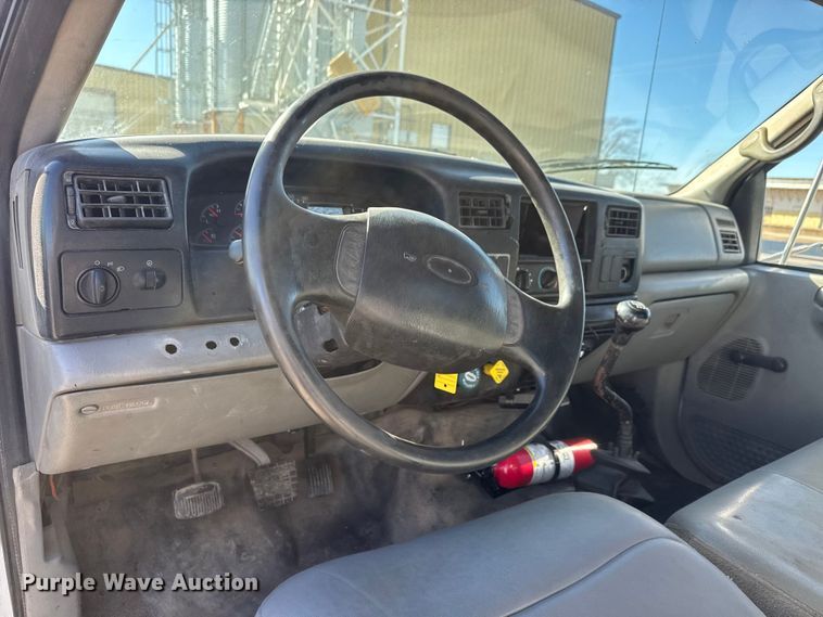 image for item ET4496 2008 Ford F750 Super Duty XL  flatbed truck with vacuum excavator