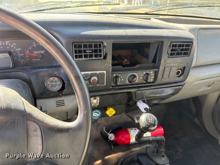 image for item ET4496 2008 Ford F750 Super Duty XL  flatbed truck with vacuum excavator