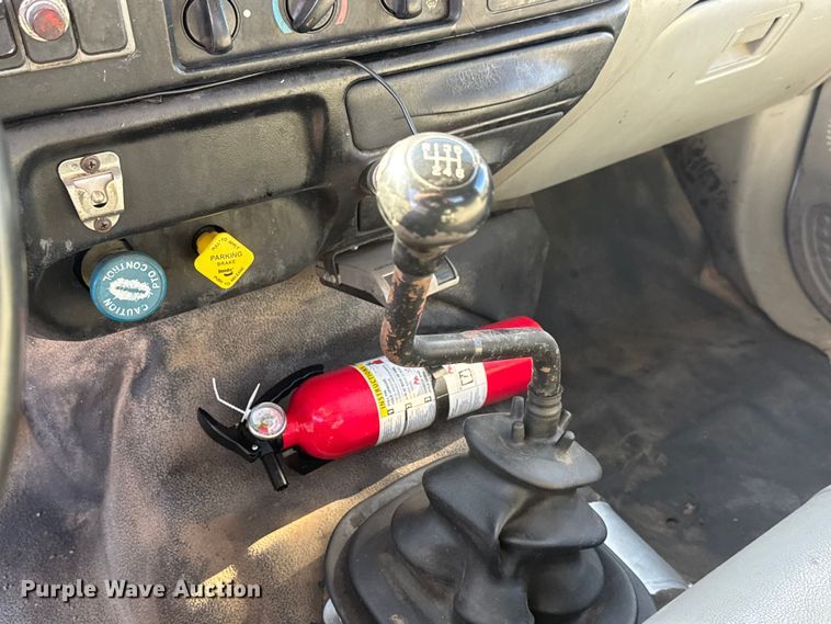 image for item ET4496 2008 Ford F750 Super Duty XL  flatbed truck with vacuum excavator