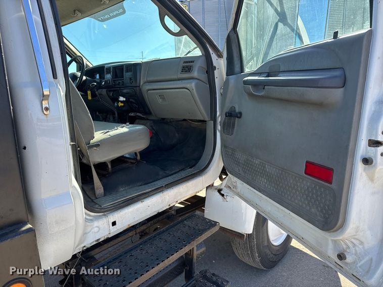 image for item ET4496 2008 Ford F750 Super Duty XL  flatbed truck with vacuum excavator