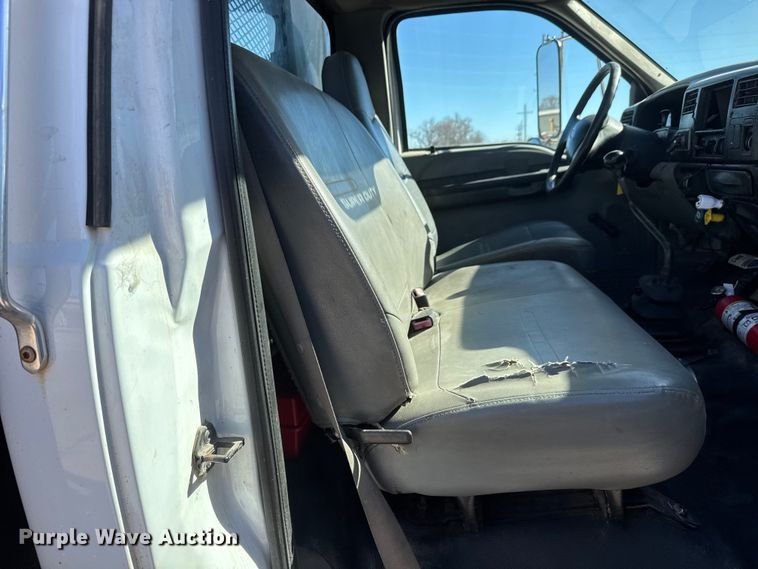 image for item ET4496 2008 Ford F750 Super Duty XL  flatbed truck with vacuum excavator