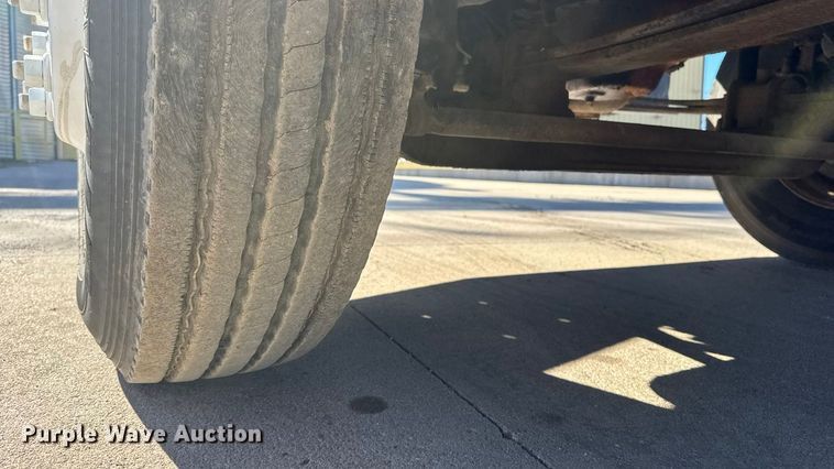 image for item ET4496 2008 Ford F750 Super Duty XL  flatbed truck with vacuum excavator