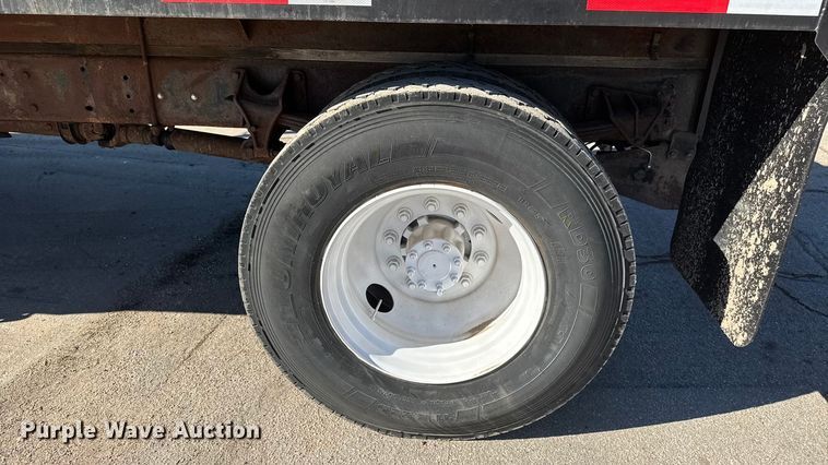 image for item ET4496 2008 Ford F750 Super Duty XL  flatbed truck with vacuum excavator