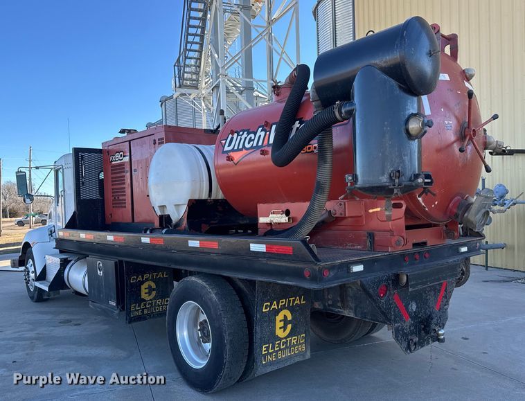 image for item ET4497 2009 Kenworth T270 flatbed truck with vacuum excavator