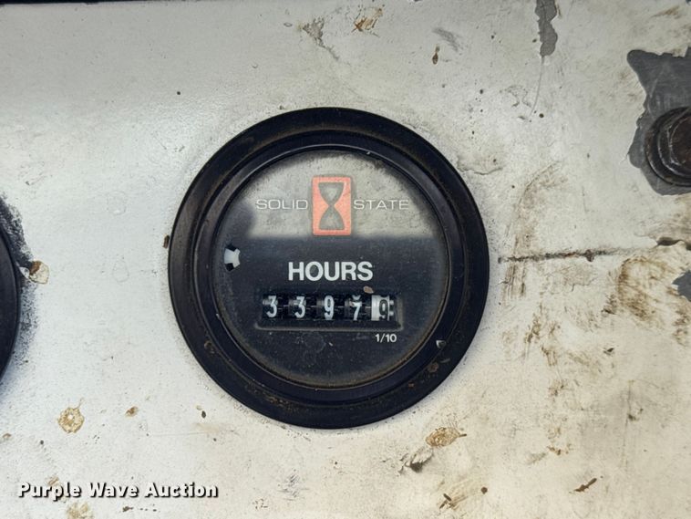 image for item ET4497 2009 Kenworth T270 flatbed truck with vacuum excavator