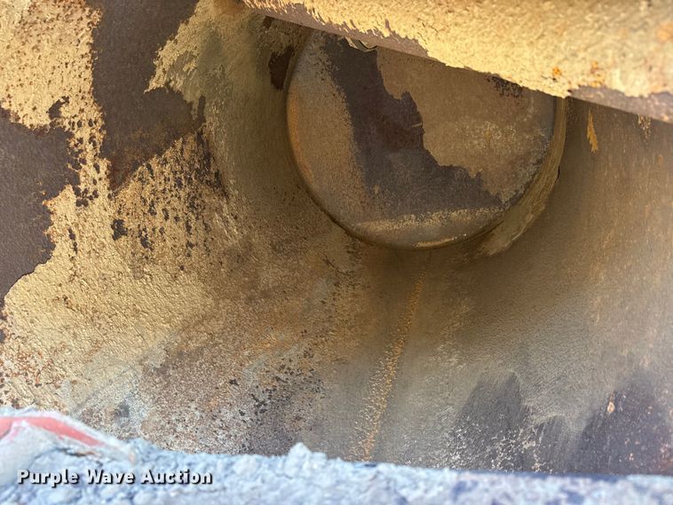 image for item ET4497 2009 Kenworth T270 flatbed truck with vacuum excavator