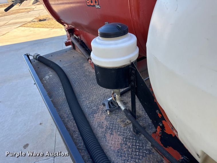 image for item ET4497 2009 Kenworth T270 flatbed truck with vacuum excavator