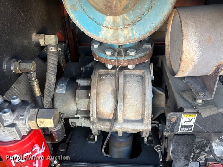 image for item ET4497 2009 Kenworth T270 flatbed truck with vacuum excavator