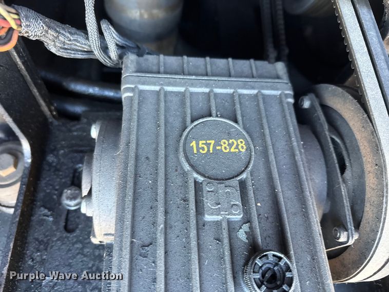 image for item ET4497 2009 Kenworth T270 flatbed truck with vacuum excavator