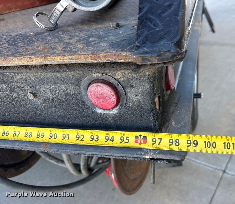 image for item ET4497 2009 Kenworth T270 flatbed truck with vacuum excavator