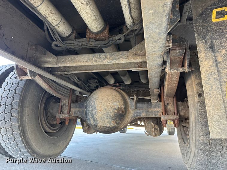 image for item ET4497 2009 Kenworth T270 flatbed truck with vacuum excavator