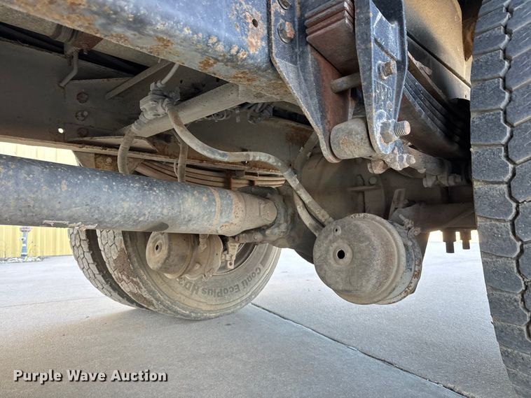 image for item ET4497 2009 Kenworth T270 flatbed truck with vacuum excavator