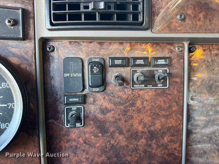 image for item ET4497 2009 Kenworth T270 flatbed truck with vacuum excavator