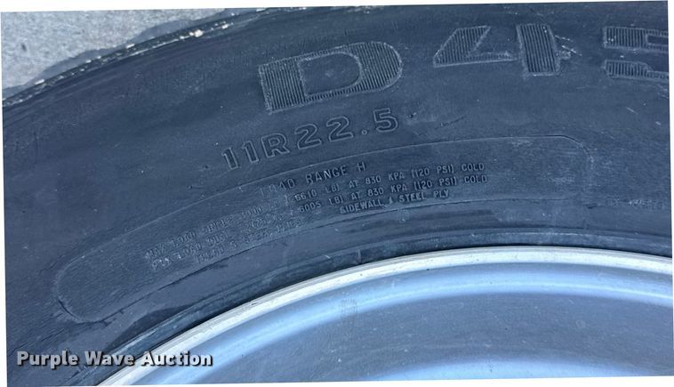 image for item ET4497 2009 Kenworth T270 flatbed truck with vacuum excavator