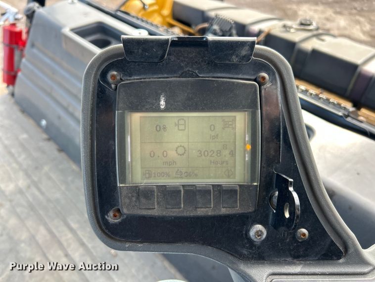 image for item ET6895 2018 Caterpillar CB15 double drum vibratory roller