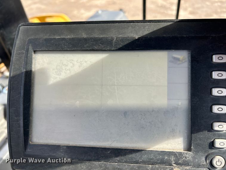 image for item ET6895 2018 Caterpillar CB15 double drum vibratory roller