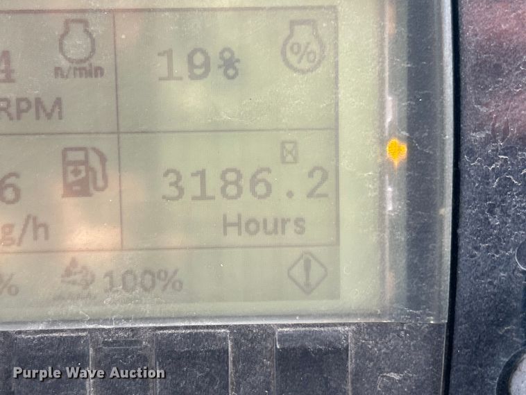 image for item ET6896 2018 Caterpillar CB15 double drum vibratory roller