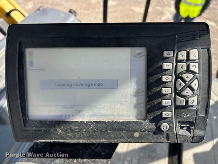 image for item ET6896 2018 Caterpillar CB15 double drum vibratory roller