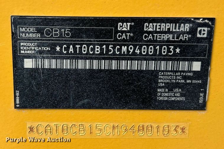 image for item ET6896 2018 Caterpillar CB15 double drum vibratory roller