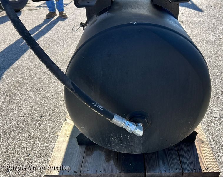 image for item ET6898 Industrial Gold air compressor