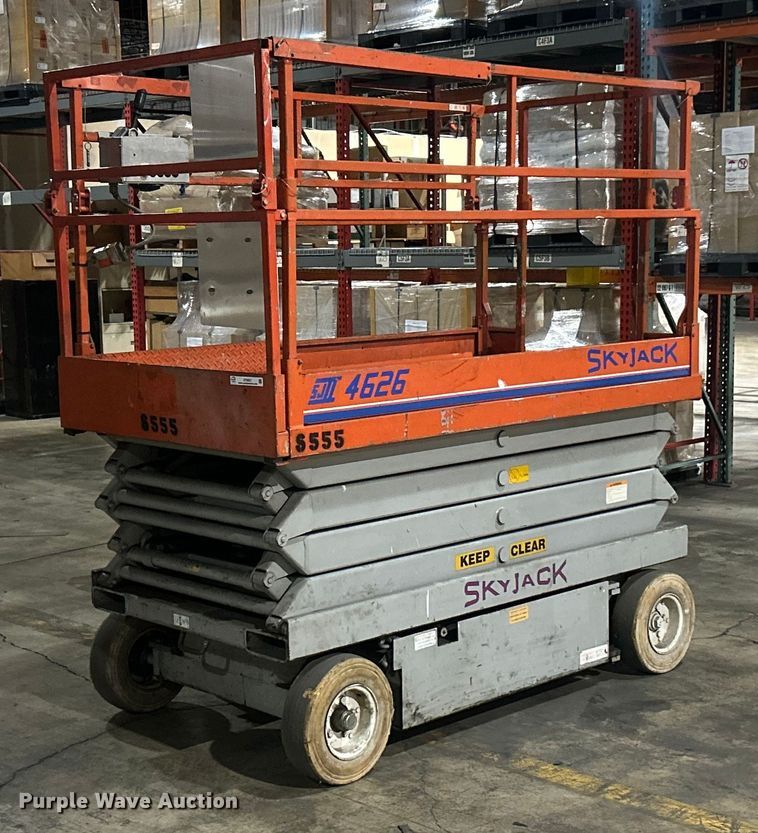 image for item ET6927 Skyjack SJ4626 scissor lift