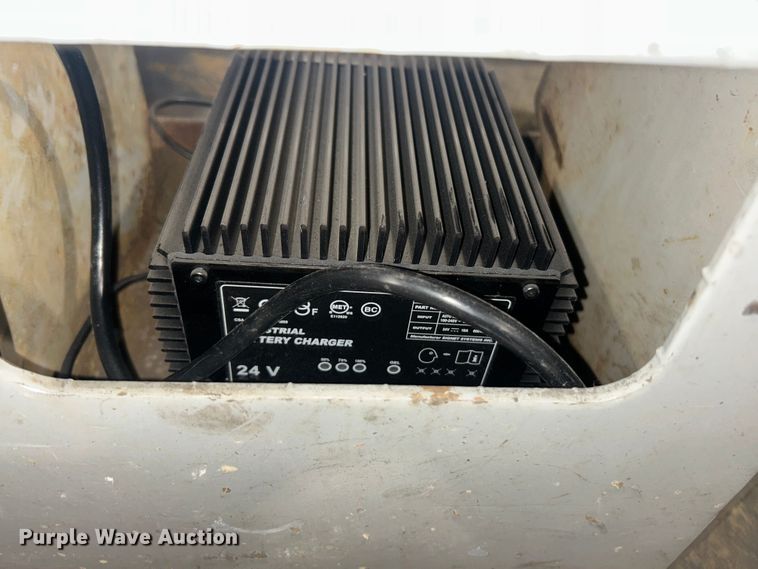 image for item ET6927 Skyjack SJ4626 scissor lift