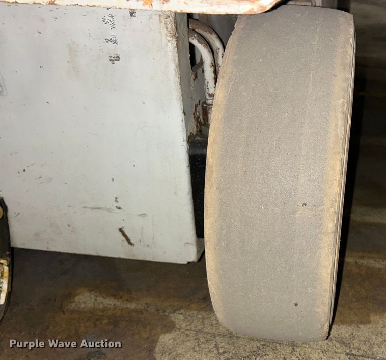 image for item ET6927 Skyjack SJ4626 scissor lift