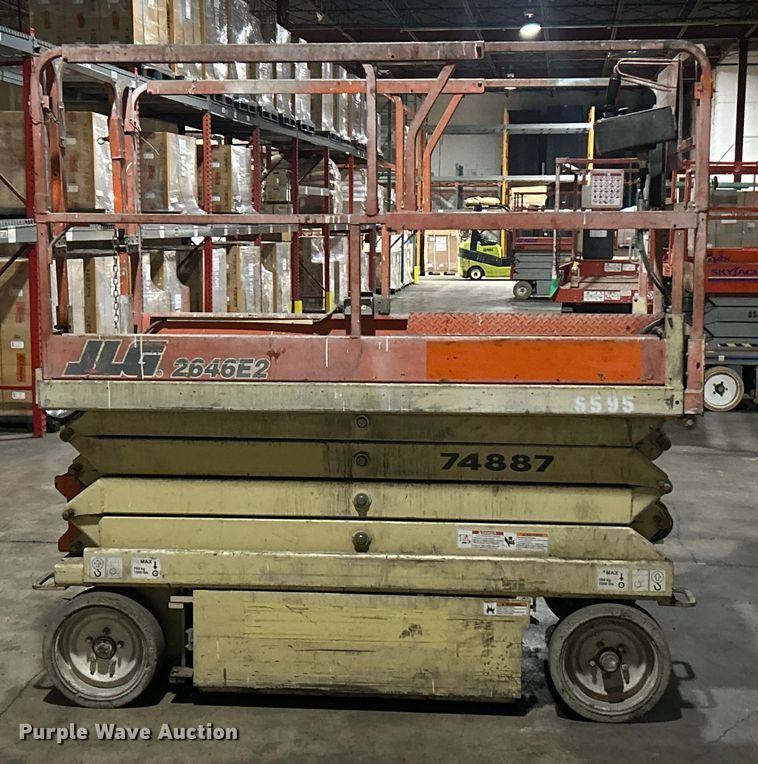 image for item ET6928 JLG 2646E2 scissor lift