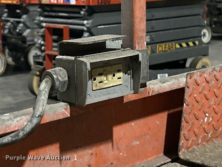 image for item ET6928 JLG 2646E2 scissor lift