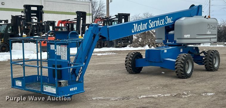 image for item ET6929 2005 Genie S-45 boom lift