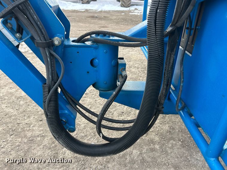 image for item ET6929 2005 Genie S-45 boom lift