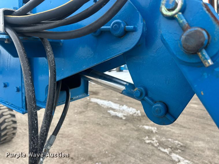 image for item ET6929 2005 Genie S-45 boom lift