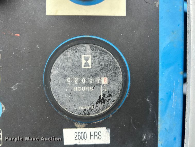 image for item ET6929 2005 Genie S-45 boom lift