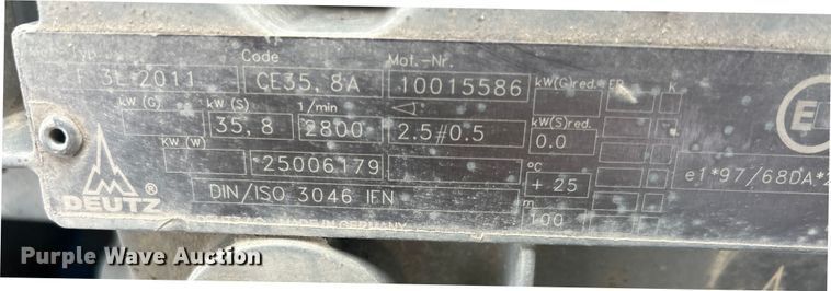 image for item ET6929 2005 Genie S-45 boom lift