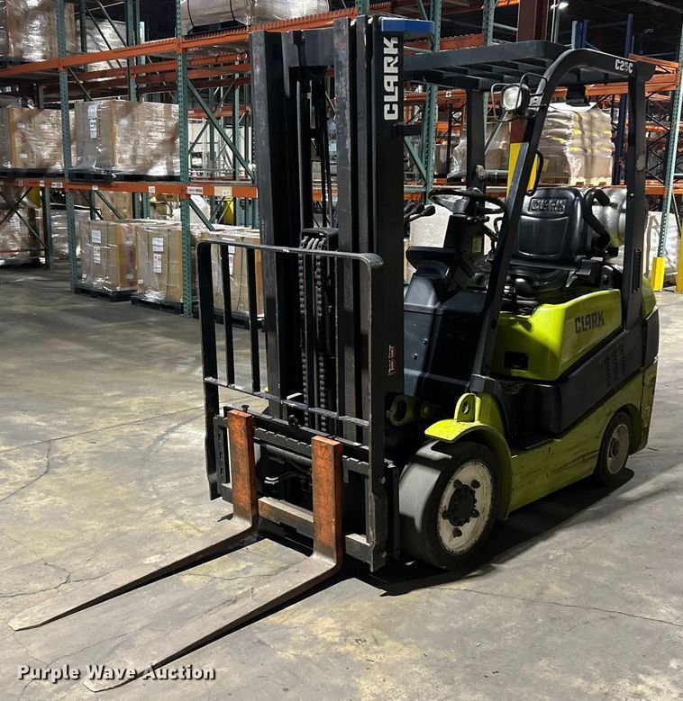 image for item ET6930 Clark C25C forklift