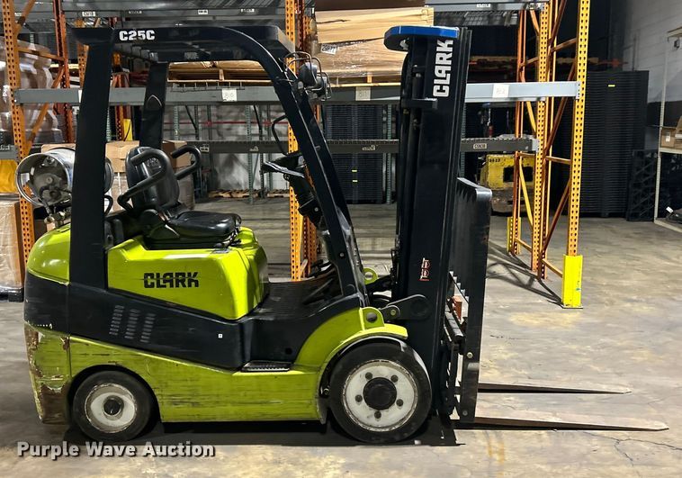 image for item ET6930 Clark C25C forklift