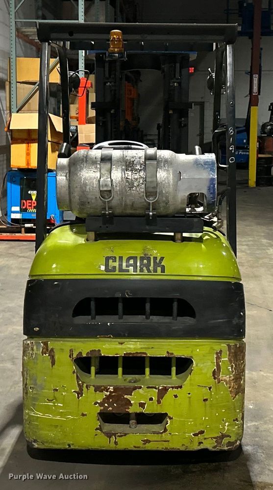 image for item ET6930 Clark C25C forklift