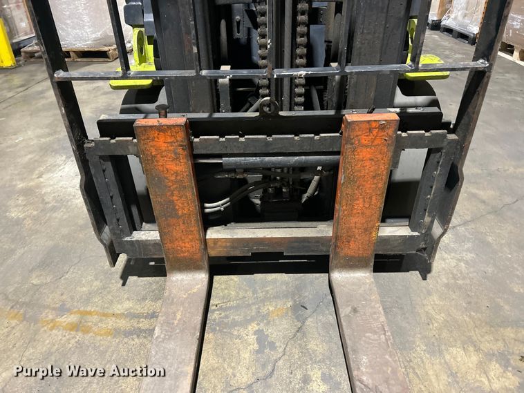 image for item ET6930 Clark C25C forklift