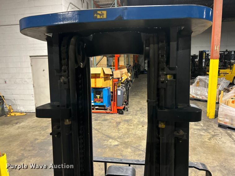 image for item ET6930 Clark C25C forklift