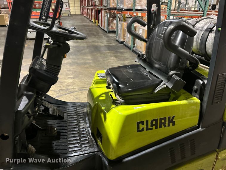 image for item ET6930 Clark C25C forklift