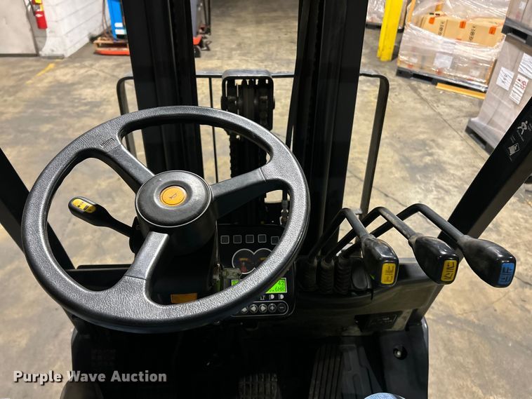 image for item ET6930 Clark C25C forklift