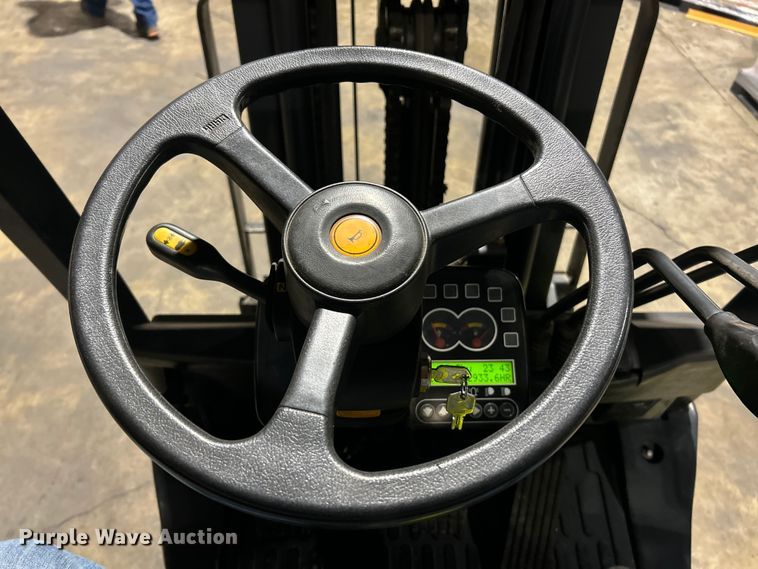 image for item ET6930 Clark C25C forklift