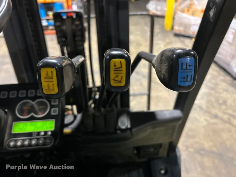 image for item ET6930 Clark C25C forklift