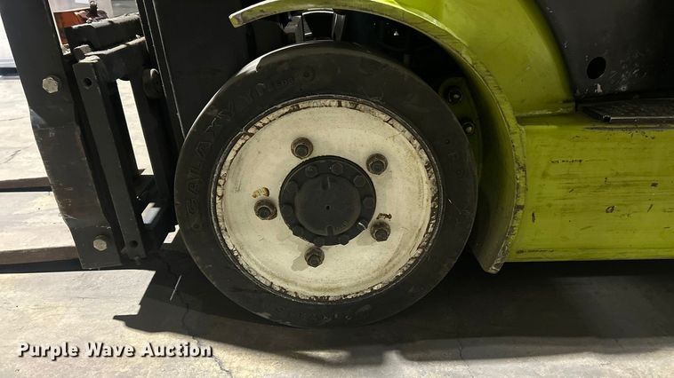 image for item ET6930 Clark C25C forklift