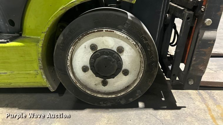 image for item ET6930 Clark C25C forklift