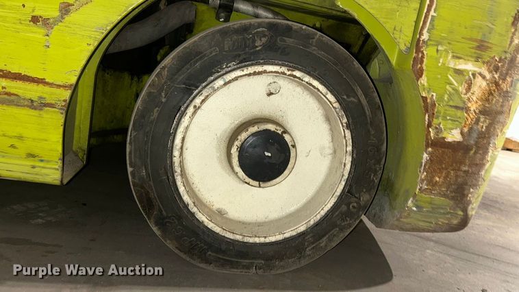image for item ET6930 Clark C25C forklift