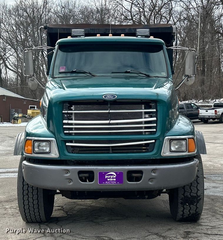 image for item ET6940 1998 Sterling LT9522 dump truck